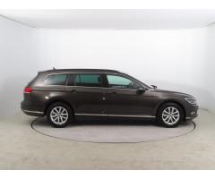 Volkswagen Passat 2.0 TDI 140kW - 8