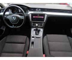 Volkswagen Passat 2.0 TDI 140kW - 10