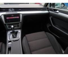 Volkswagen Passat 2.0 TDI 140kW - 11