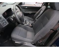 Volvo S40 1.6 74kW - 16