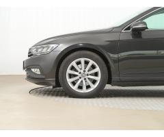 Volkswagen Passat 1.6 TDI 88kW - 21