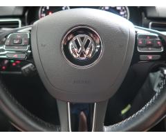 Volkswagen Touareg 3.0 TDI 150kW - 27