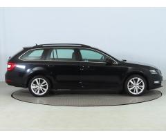 Škoda Octavia 2.0 TDI 110kW - 8