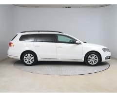 Volkswagen Passat 1.6 TDI 77kW - 8