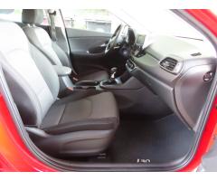 Hyundai i30 1.6 CRDi 85kW - 12