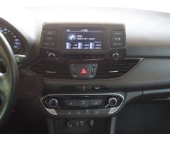 Hyundai i30 1.6 CRDi 85kW - 24