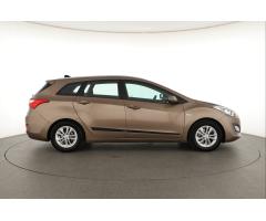 Hyundai i30 1.6 MPI 88kW - 8