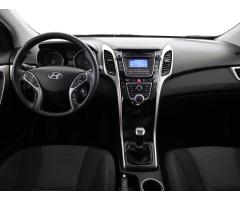 Hyundai i30 1.6 CRDi 81kW - 9