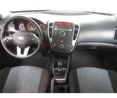 Kia Cee`d 1.6 CVVT 92kW - 10