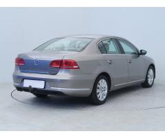 Volkswagen Passat 2.0 TDI 103kW - 7