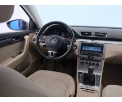 Volkswagen Passat 2.0 TDI 103kW - 9