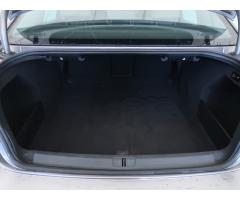 Volkswagen Passat 2.0 TDI 103kW - 19