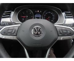 Volkswagen Passat 2.0 TDI 110kW - 22