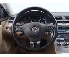 Volkswagen Passat 2.0 TDI 103kW - 26