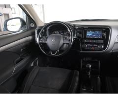 Mitsubishi Outlander 2.2 DI-D 110kW - 9