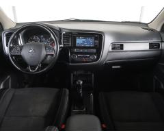 Mitsubishi Outlander 2.2 DI-D 110kW - 10