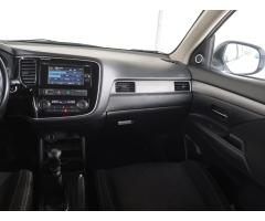 Mitsubishi Outlander 2.2 DI-D 110kW - 11