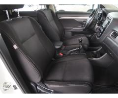 Mitsubishi Outlander 2.2 DI-D 110kW - 12