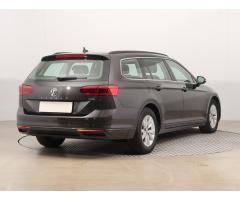 Volkswagen Passat 1.6 TDI 88kW - 7