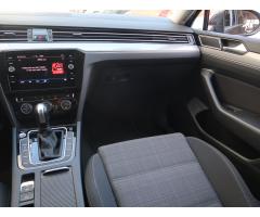 Volkswagen Passat 1.6 TDI 88kW - 11