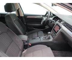 Volkswagen Passat 2.0 BiTDI 176kW - 12