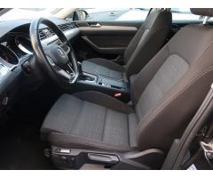 Volkswagen Passat 1.6 TDI 88kW - 16