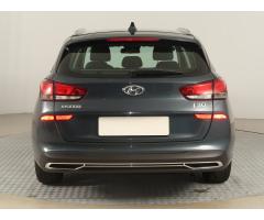 Hyundai i30 1.5 DPI 81kW - 6