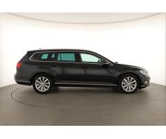 Volkswagen Passat 2.0 TDI 140kW - 8