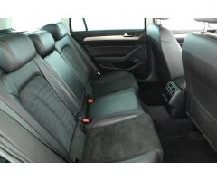 Volkswagen Passat 2.0 TDI 140kW - 11