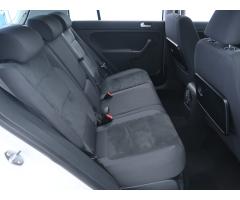 Volkswagen Golf Plus 1.6 TDI 77kW - 13