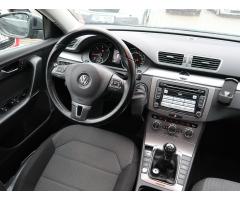 Volkswagen Passat 2.0 TDI 103kW - 9