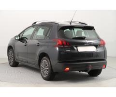 Peugeot 2008 1.2 PureTech 61kW - 5