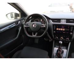 Škoda Octavia RS 2.0 TDI 4x4 DSG 135kW - 9