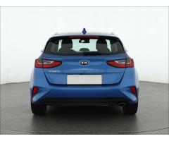 Kia Cee`d 1.5 T-GDI 118kW - 6