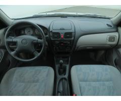 Nissan Almera 1.5 66kW - 10