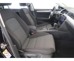 Volkswagen Passat 2.0 TDI 147kW - 12