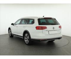 Volkswagen Passat 2.0 TDI 140kW - 5