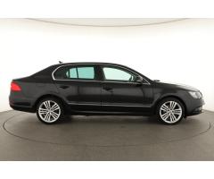 Škoda Superb 2.0 TDI 103kW - 8