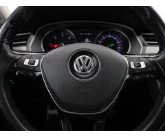 Volkswagen Passat 2.0 TDI 140kW - 14