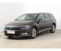 VW Passat 2,0Tdi DSG 140kW Elegance Variant 1 MAJ ČR