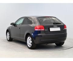 Audi Q3 S tronic DSG Zlevněno o 22 000 Kč