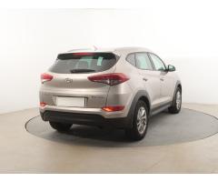 Hyundai Tucson 1.7 CRDi 85kW - 7