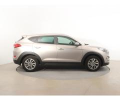 Hyundai Tucson 1.7 CRDi 85kW - 8