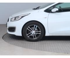 Kia Cee`d 1.6 CRDi 100kW - 20