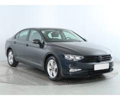 Volkswagen Passat 1.5 TSI 110kW - 1