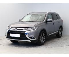 Mitsubishi Outlander 2.2 DI-D 110kW - 3