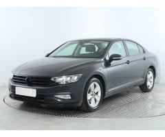 Volkswagen Passat 1.5 TSI 110kW - 3