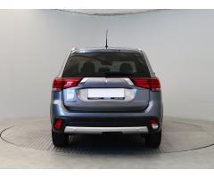 Mitsubishi Outlander 2.2 DI-D 110kW - 6