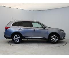 Mitsubishi Outlander 2.2 DI-D 110kW - 8