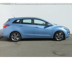 Hyundai i30 1.6 GDI 99kW - 8